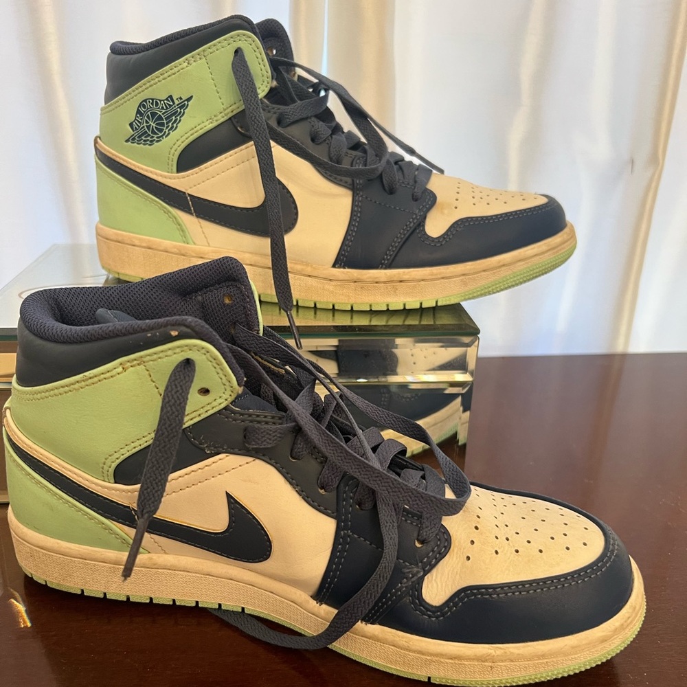 Nike Air Jordan 1 Mid Mystic Navy Blue Mint Foam Shoes